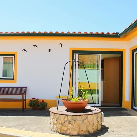 Guest house Casa Andorinhas - - Nazare Alcobaca Coz