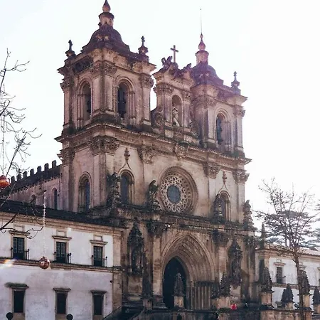 Casa Andorinhas - - Nazare Alcobaca 4*