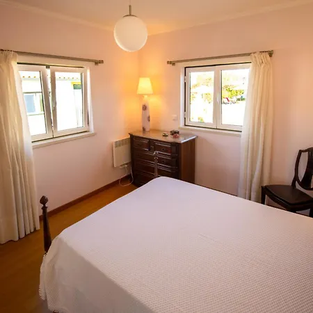 Guest house Casa Andorinhas - - Nazare Alcobaca 4*